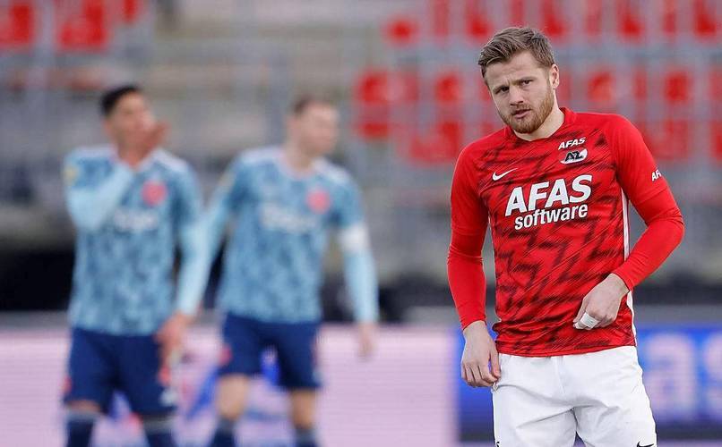 霸波尔奔和奔波儿灞图片