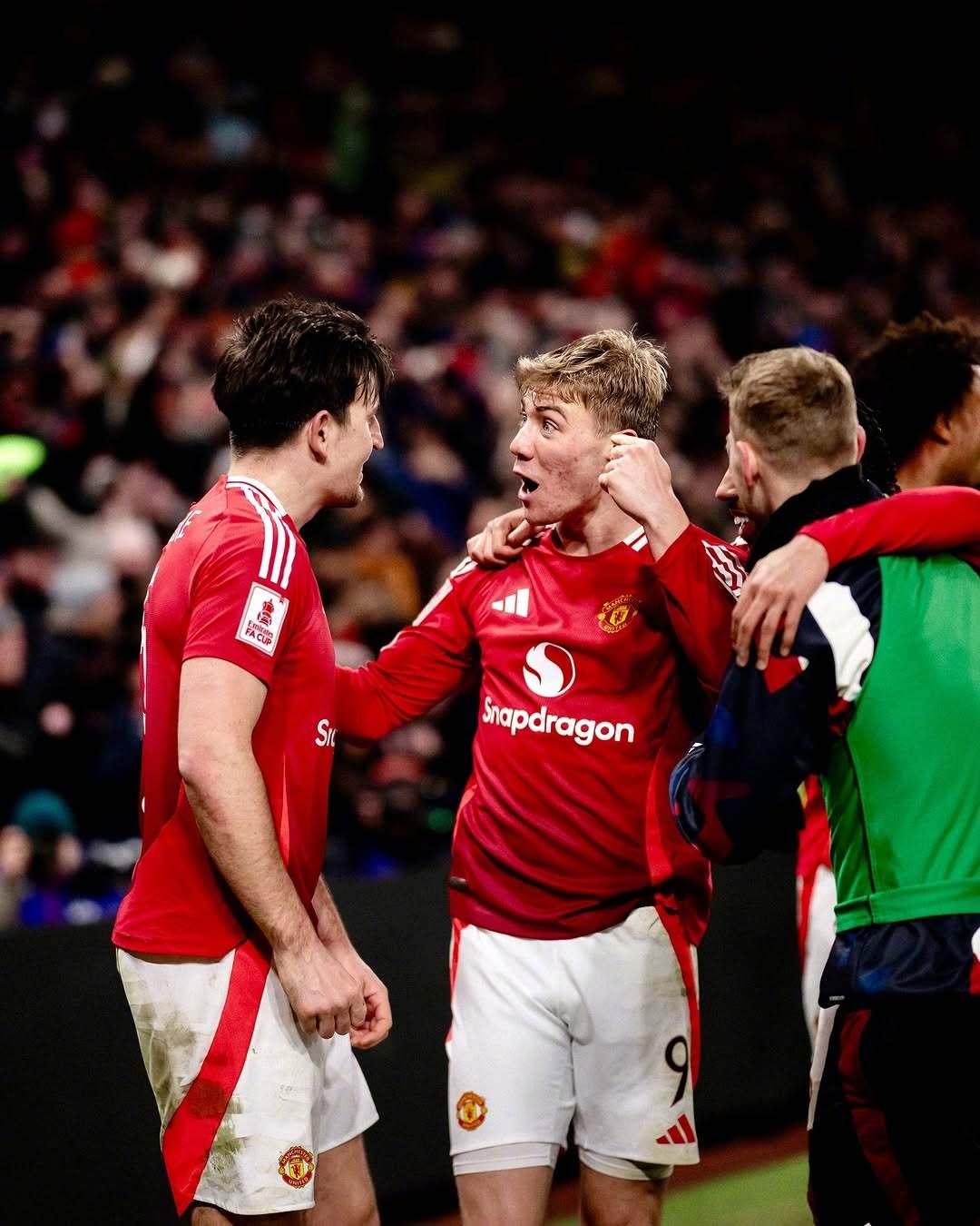 包含赛后利物浦备战足总杯,单刀错失细节曝光,更衣室稳定,赛程密集仍需轮换的词条 包含赛后利物浦备战足总杯,单刀错失细节曝光,更衣室稳定,赛程密集仍需轮换的词条