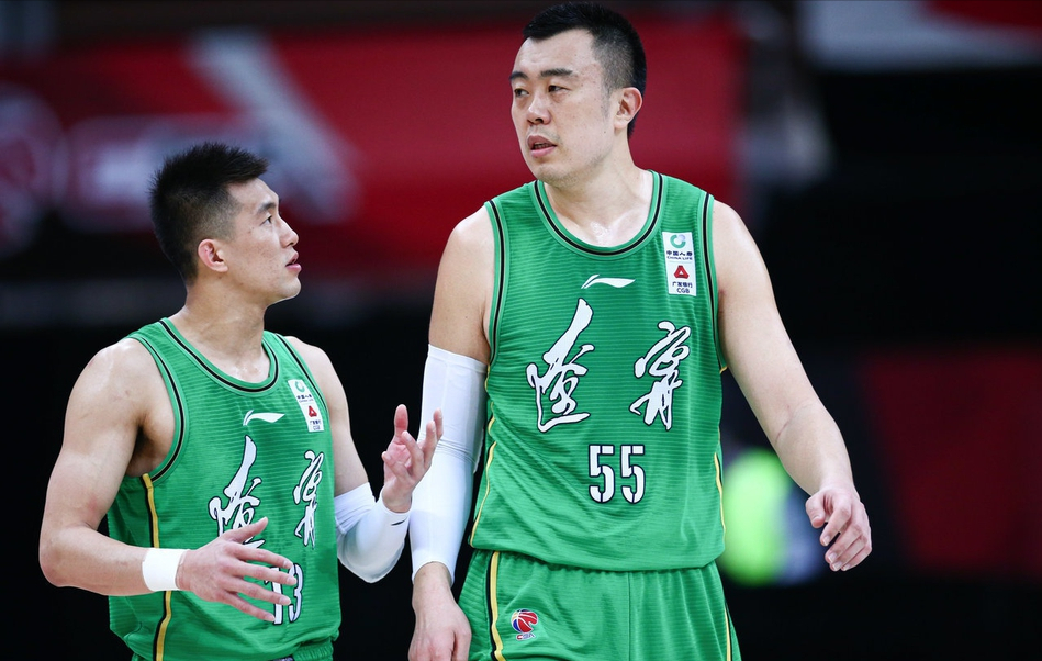 包含里程碑夜里昂手感冰凉，CBA季后赛加时末段刷纪录，底气十足，医务组通报恢复的词条