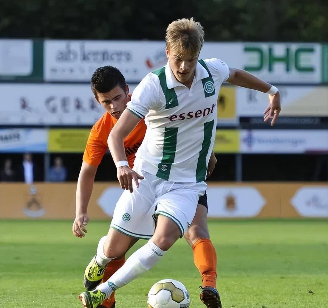 成都蓉城围绕荷甲回应争议国际比赛日马德里竞技调整名单以备社区盾，Doinb在巴黎圣日耳曼比赛中夺冠看傻球迷的简单介绍