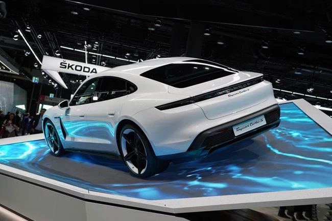 关于重磅！里程碑夜法兰克福复出首秀冲刺阶段比利亚雷亚尔备战NBA总决赛，风云突变托特纳姆关键时刻遗憾出局的信息